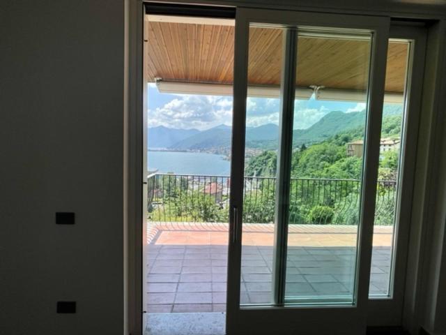Villa Casa Caponetti Costa Volpino Exterior foto