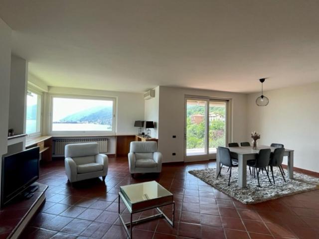 Villa Casa Caponetti Costa Volpino Exterior foto